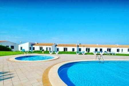Mestral Apto En Planta Baja Con Piscina Ареналь-д'ен-Кастель Екстер'єр фото